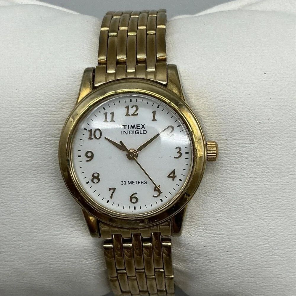 Timex Indiglo 30 Meters Womens Watch 25mm White Dial Gold Tone New Battery 6